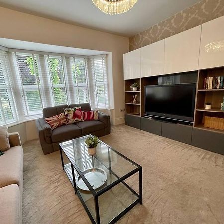 Modern 2 Bed Flat W Parking, Dog Friendly, Central Борнмут Экстерьер фото