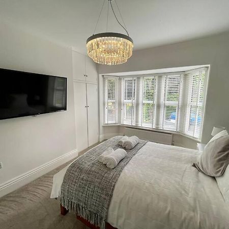 Modern 2 Bed Flat W Parking, Dog Friendly, Central Борнмут Экстерьер фото