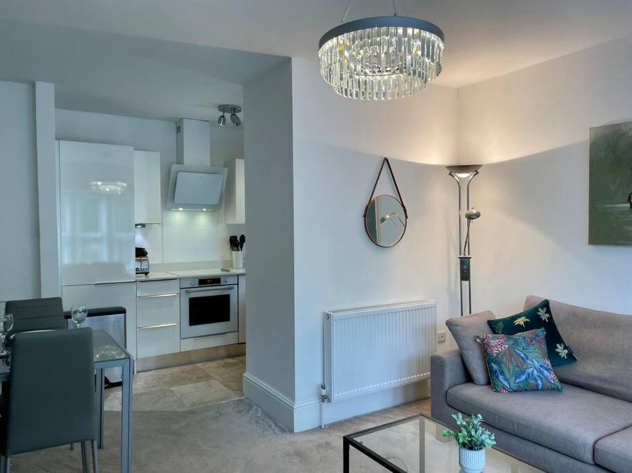 Modern 2 Bed Flat W Parking, Dog Friendly, Central Борнмут Экстерьер фото