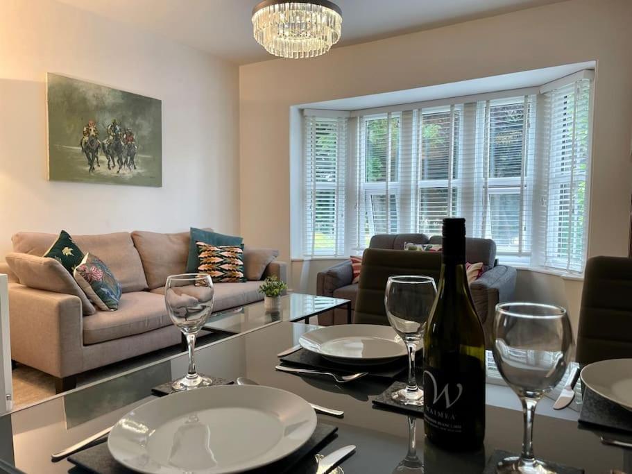 Modern 2 Bed Flat W Parking, Dog Friendly, Central Борнмут Экстерьер фото
